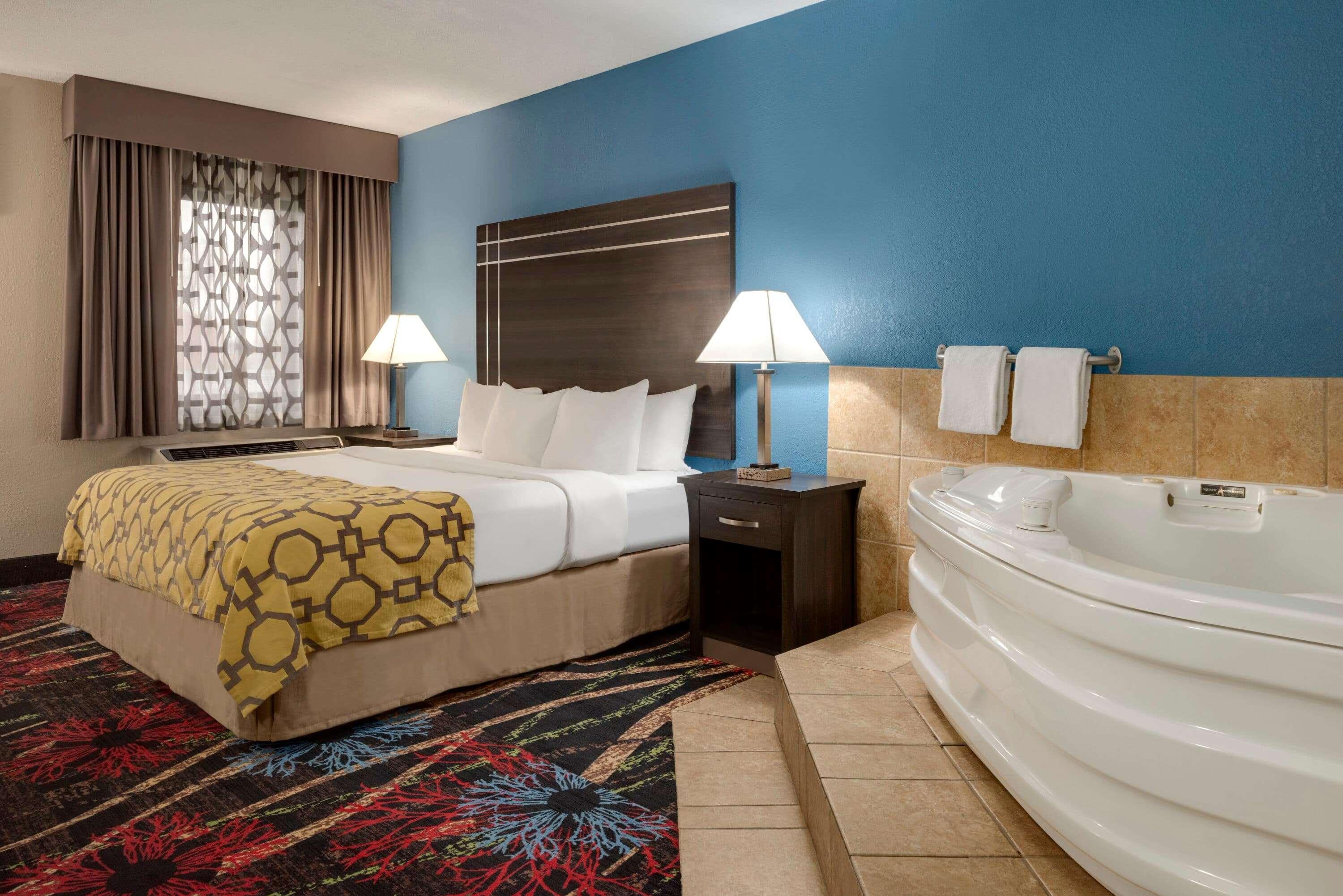 Baymont By Wyndham Muncie Near Ball State University Экстерьер фото