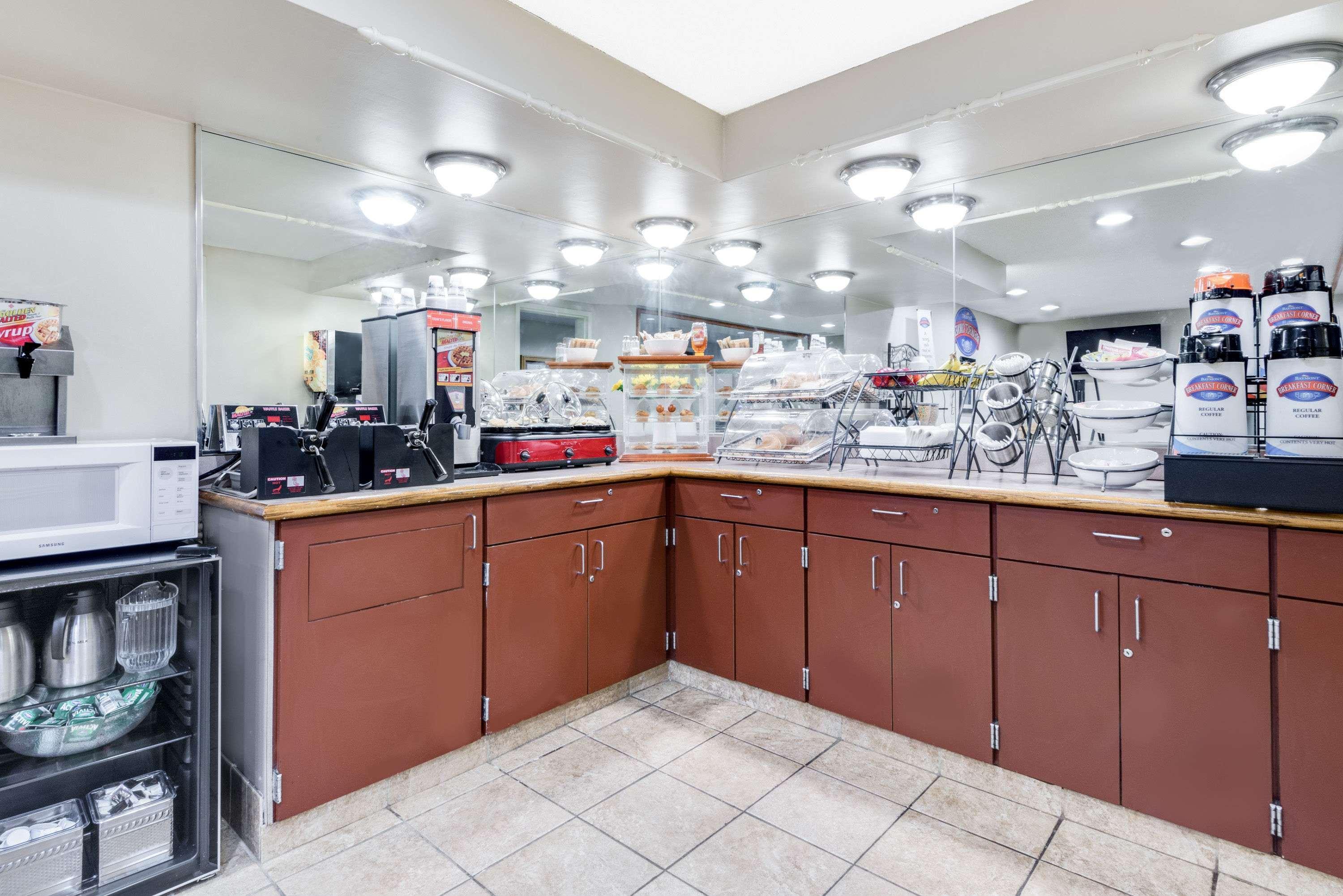 Baymont By Wyndham Muncie Near Ball State University Экстерьер фото